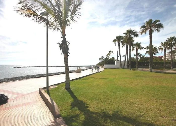 Апартаменти Luxury In Beachfront Complex In El Duque Area,