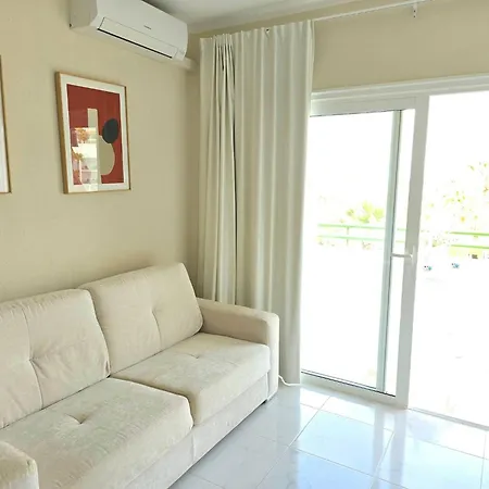 Апартаменты Luxury In Beachfront Complex In El Duque Area, Адехе