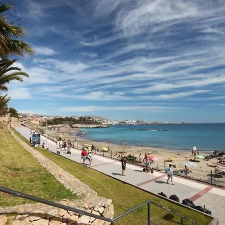 Luxury In Beachfront Complex In El Duque Area, Апартаменты